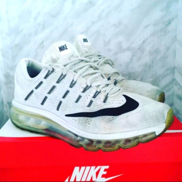 Women's Nike Air Max 2016 Running Shoes 806772-100 Size 8 Summit White - Picture 2 of 6